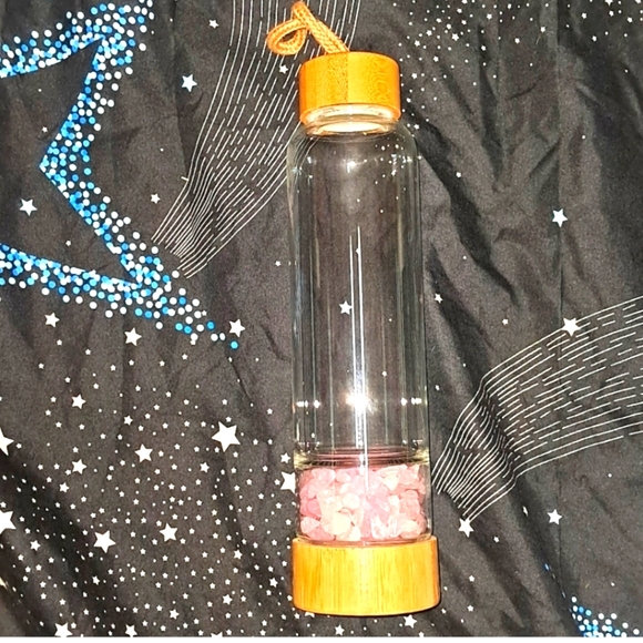 NWT Crystal infused Glass water bottles,  rose quartz - Picture 3 of 8